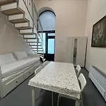 Iza-Szondi Homes