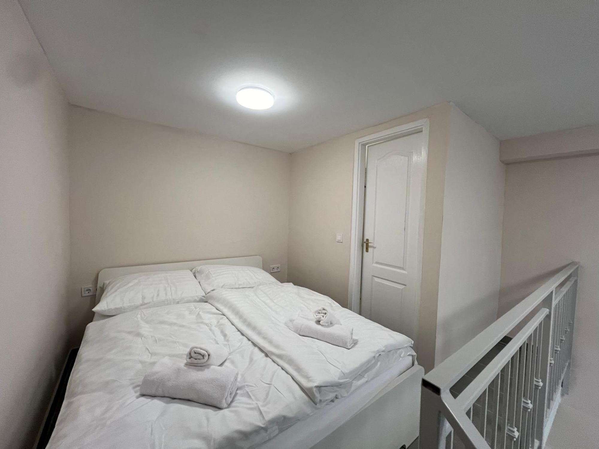 Iza-szondi Homes Budapeste