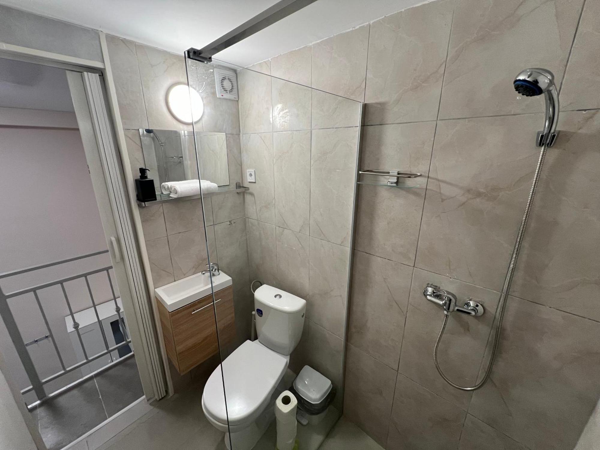 Iza-szondi Homes Apartamento