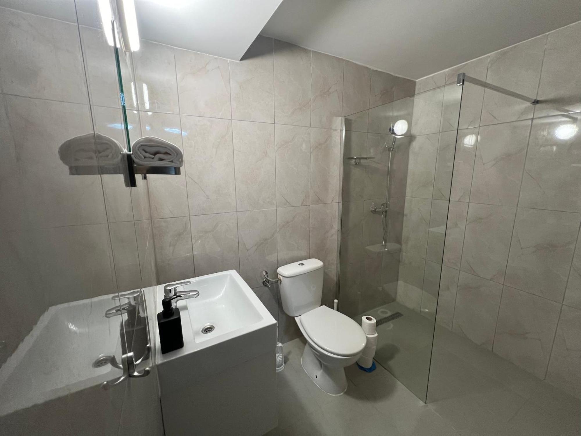 Iza-szondi Homes Apartamento Budapeste