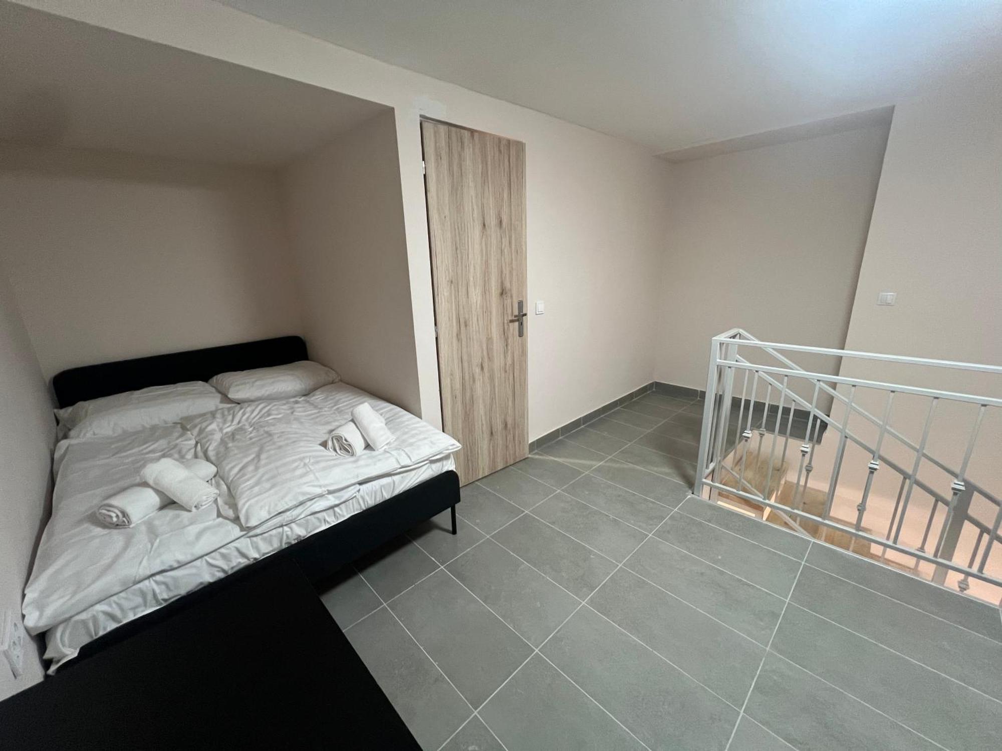 Apartamento Iza-szondi Homes